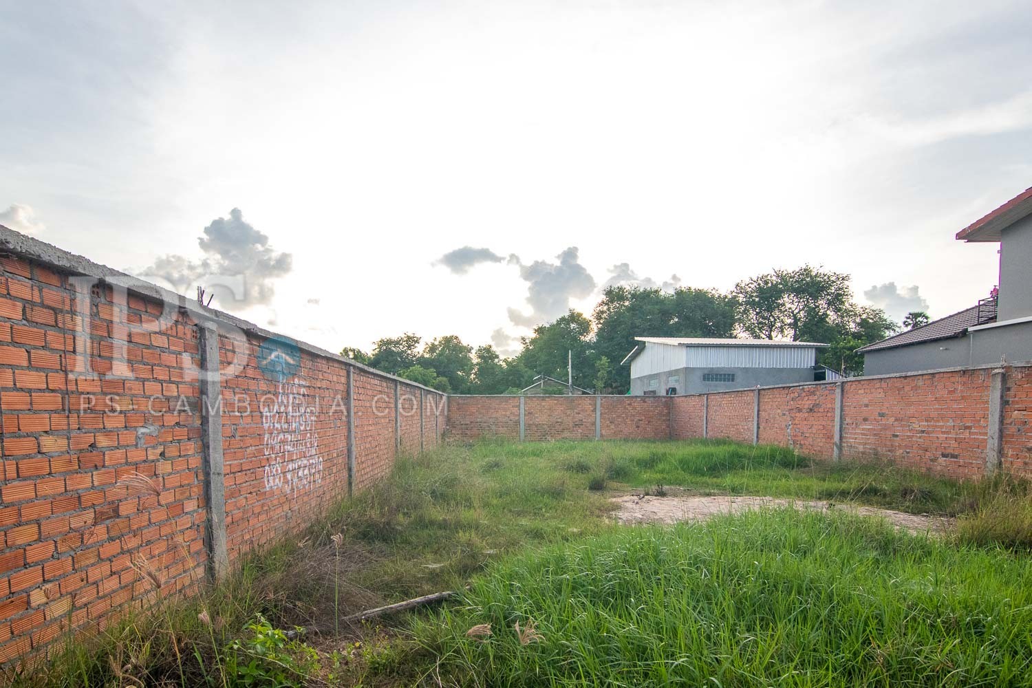 250 Sqm Land For Sale - Svay Dangkum, Siem Reap - Image 2 250 Sqm Land For Sale - Svay Dangkum, Siem Reap - Image 2