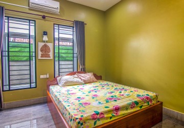 12 Bedroom Guesthouse For Sale - Night Market Area, Siem Reap thumbnail