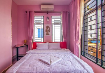 12 Bedroom Guesthouse For Sale - Night Market Area, Siem Reap thumbnail