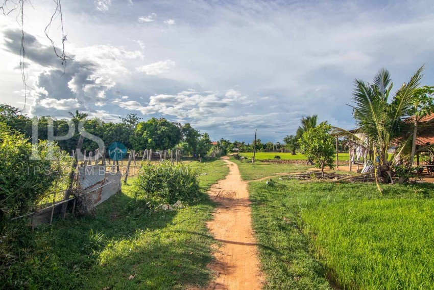  2016 Sqm Land For Sale - Svay Thom, Siem Reap