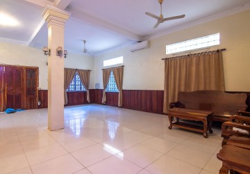 11 Bedroom Villa For Sale - Svay Dangkum, Siem Reap thumbnail