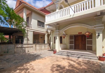 11 Bedroom Villa For Sale - Svay Dangkum, Siem Reap thumbnail