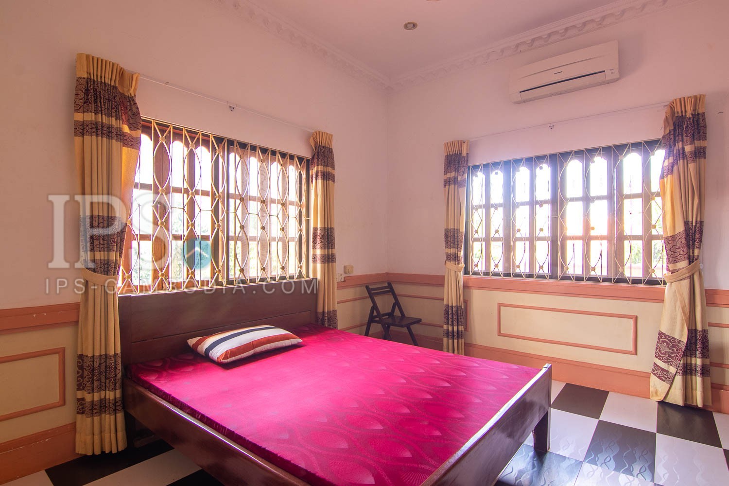 5 Bedroom Villa For Sale - Sala Kamreuk, Siem Reap - Image 7