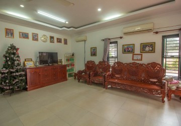 4 Bedroom Villa For Sale  - Svay Dangkum, Siem Reap thumbnail