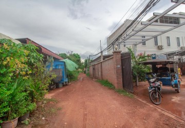 4 Bedroom Villa For Sale  - Svay Dangkum, Siem Reap thumbnail