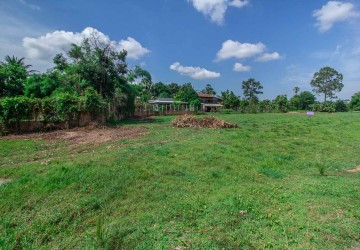 2710 sqm Land  For Sale - Svay Dangkum, Siem Reap thumbnail