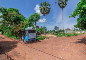 2710 sqm Land  For Sale - Svay Dangkum, Siem Reap thumbnail