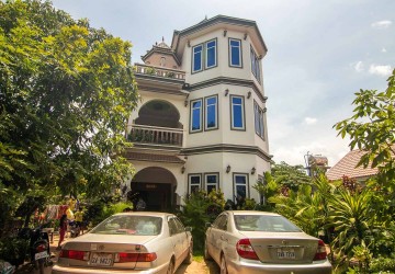 5 Bedroom Villa For Sale - Sala Kamreuk, Siem Reap thumbnail