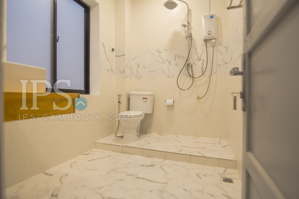 3 Storey Shophouse For Rent - Wat Phnom, Phnom Penh - Image 24