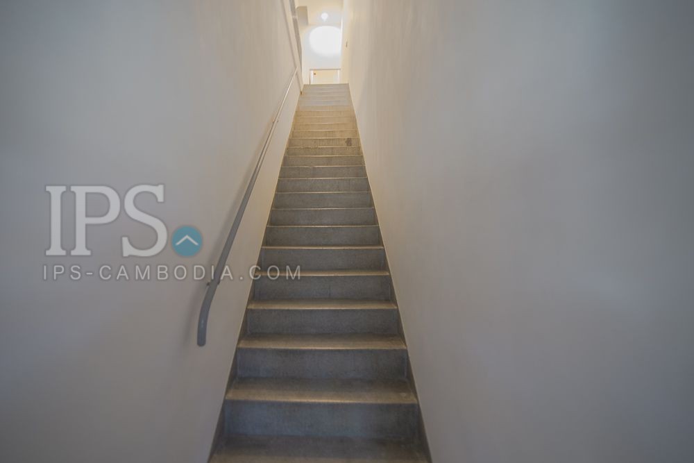 3 Storey Shophouse For Rent - Wat Phnom, Phnom Penh - Image 37