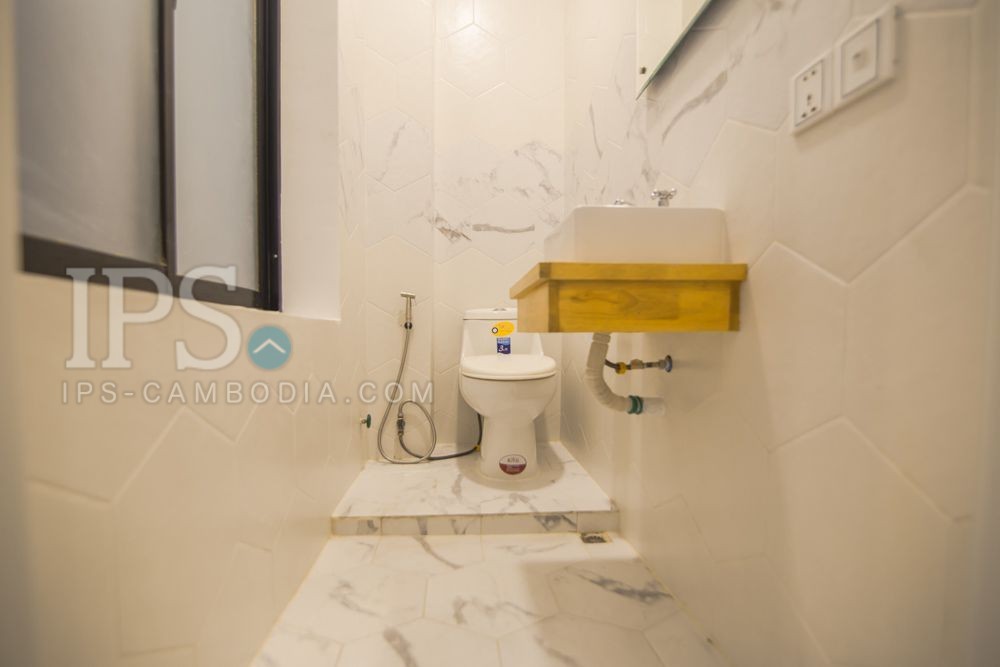 3 Storey Shophouse For Rent - Wat Phnom, Phnom Penh - Image 29