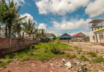 390 Sqm Land  For Sale - Sala Kamreuk, Siem Reap thumbnail