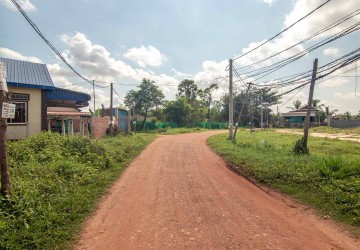 3 Bedroom House For Sale - Svay Dangkum, Siem Reap thumbnail