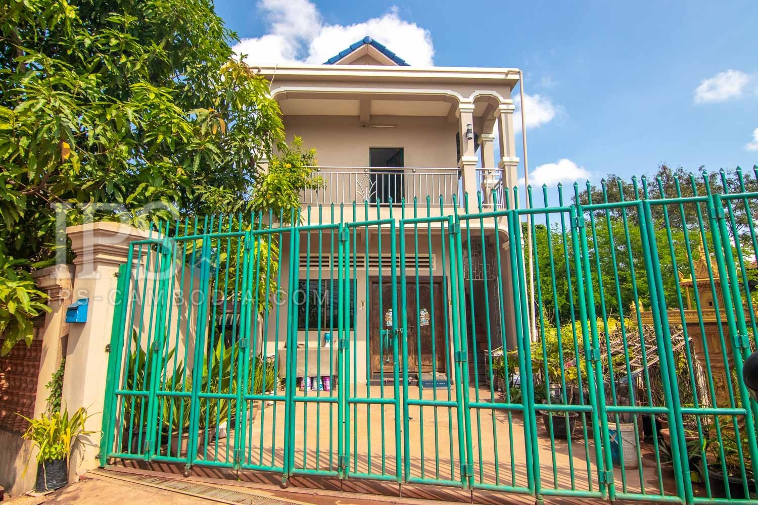 3 Bedroom House For Sale Svay Dangkum, Siem Reap 11022 IPS Cambodia