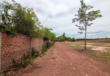 1.1 Hectares Land For Sale - Svay Dangkum, Siem Reap thumbnail