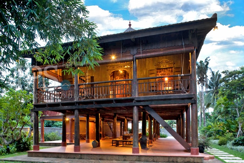 4 Bedroom Heritage Wooden House For Sale Wat Damnak Village Siem Reap