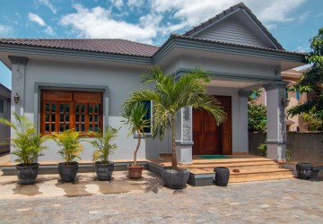 2 Bedroom Villa For Rent - Svay Dangkum, Siem Reap thumbnail