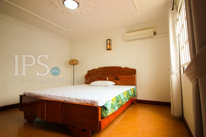 4 bedroom Renovated Flat For Rent - Central market, Phnom Penh