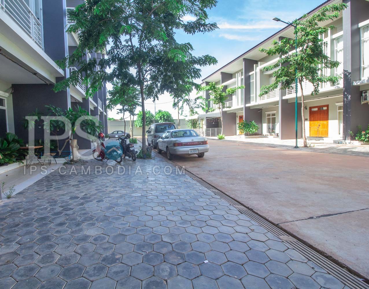 3 Bedroom Flat For Sale - Svay Dangkum, Siem Reap - Image 8