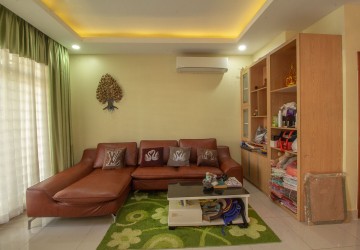 3 Bedroom Flat For Rent - Svay Dangkum, Siem Reap thumbnail