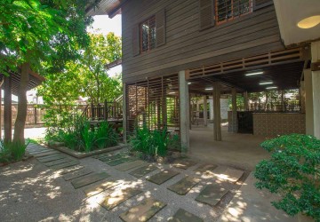 4 Bedroom Villa For Sale- Svay Dangkum, Siem Reap thumbnail