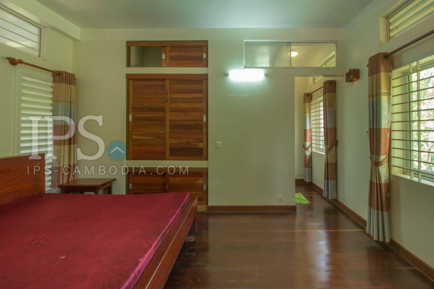 4 Bedroom Villa For Sale- Svay Dangkum, Siem Reap