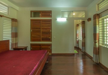 4 Bedroom Villa For Sale- Svay Dangkum, Siem Reap thumbnail