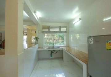 4 Bedroom Villa For Sale- Svay Dangkum, Siem Reap thumbnail