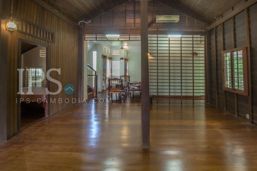 4 Bedroom Villa For Sale- Svay Dangkum, Siem Reap