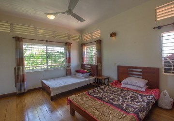 4 Bedroom Villa For Sale- Svay Dangkum, Siem Reap thumbnail