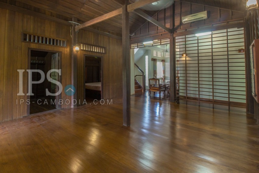 4 Bedroom Villa For Sale- Svay Dangkum, Siem Reap