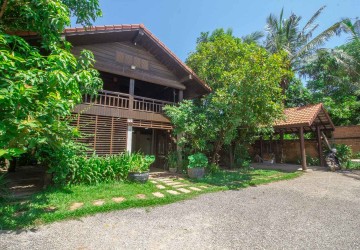 4 Bedroom Villa For Sale- Svay Dangkum, Siem Reap thumbnail