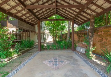 4 Bedroom Villa For Sale- Svay Dangkum, Siem Reap thumbnail