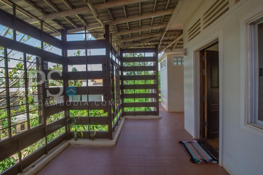 4 Bedroom Villa For Sale- Svay Dangkum, Siem Reap