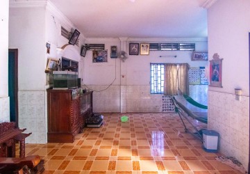 5 Bedroom House For Sale - Svay Dangkum, Siem Reap thumbnail