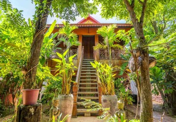 5 Bedrooms Villa For Sale - Svay Dangkum, Siem Reap  thumbnail