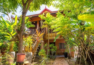 5 Bedrooms Villa For Sale - Svay Dangkum, Siem Reap  thumbnail