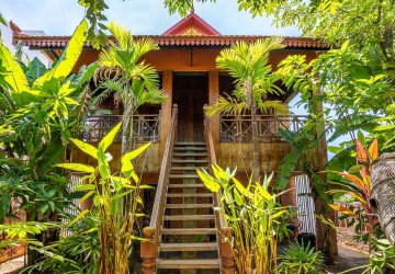 5 Bedrooms Villa For Sale - Svay Dangkum, Siem Reap  thumbnail