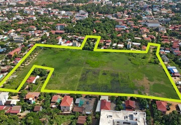 32,118 sq.m. Commercial Land For Sale - Wat Damnak, Siem Reap thumbnail