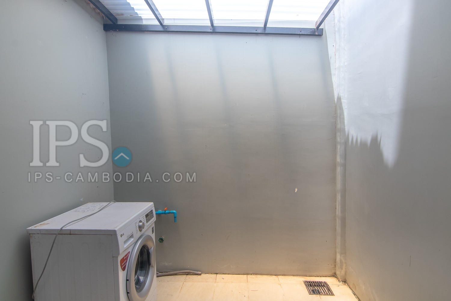 3 Bedroom Flat For Rent - Svay Dangkum, Siem Reap - Image 8