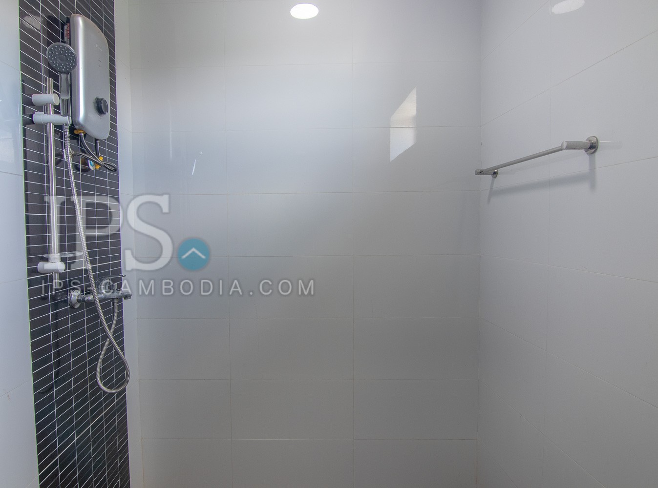 3 Bedroom Flat For Rent - Svay Dangkum, Siem Reap - Image 17
