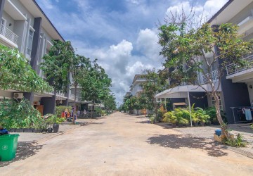 3 Bedroom Flat For Rent - Svay Dangkum, Siem Reap thumbnail