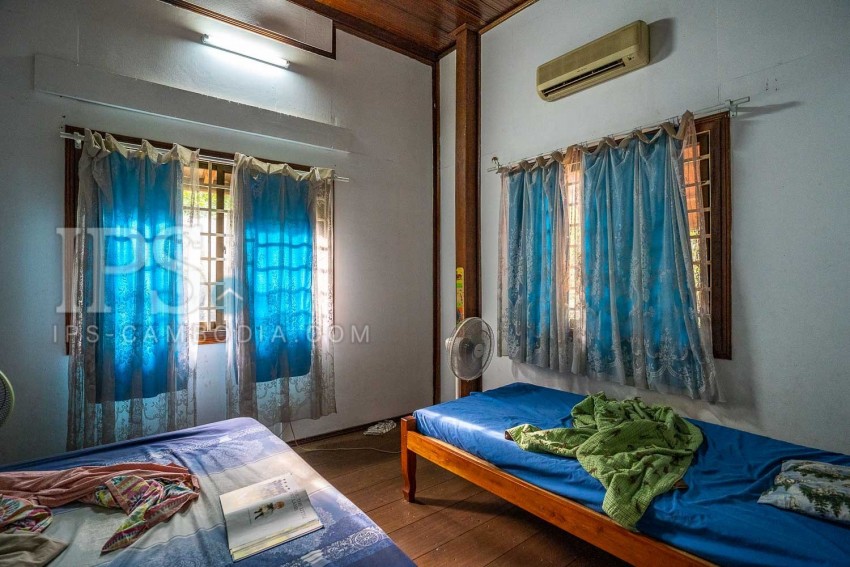 5 Bedroom Wooden House For Sale - Slor Kram, Siem Reap