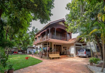 5 Bedroom Wooden House For Sale - Slor Kram, Siem Reap thumbnail