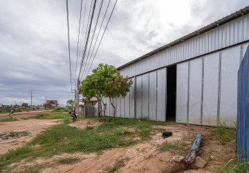 530 Sqm Warehouse For Rent - Sala Kamreuk, Siem Reap thumbnail