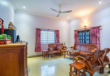 5 Bedroom House For Sale - Svay Dangkum, Siem Reap thumbnail