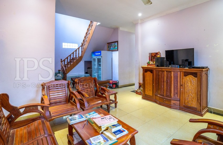 5 Bedroom House For Sale - Svay Dangkum, Siem Reap