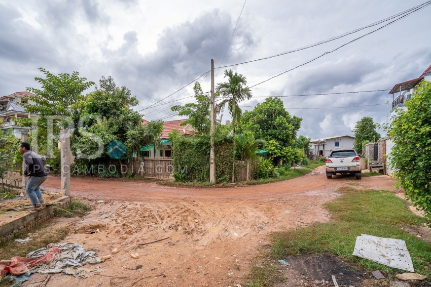 5 Bedroom House For Sale - Svay Dangkum, Siem Reap