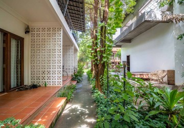 13 Room Boutique Villa For Sale - Svay Dangkum, Siem Reap thumbnail