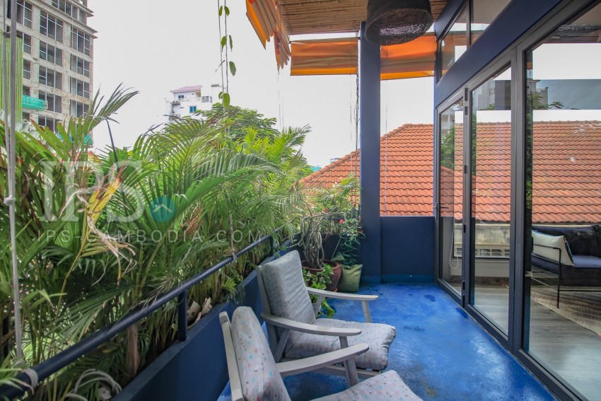 3 Bedroom Renovated Apartment For Rent - Beoung Raing, Phnom Penh